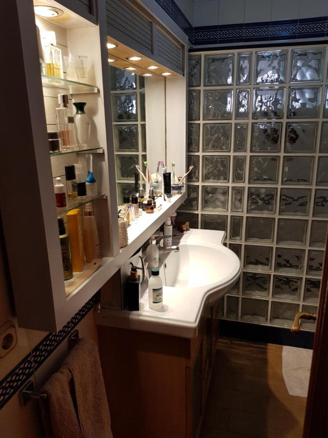 Apartamento A 150 Metros De La Playa Y Del Puerto Deportivo Estepona Esterno foto